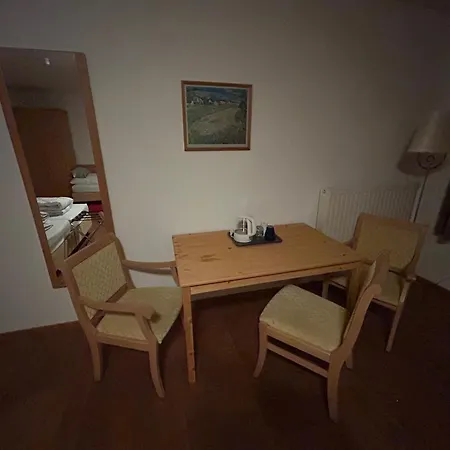 Schlosshotel Wolfshagen Hotell