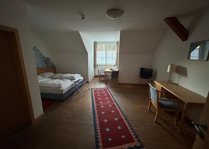 Отель Schlosshotel Wolfshagen Wolfshagen (Brandenburg)